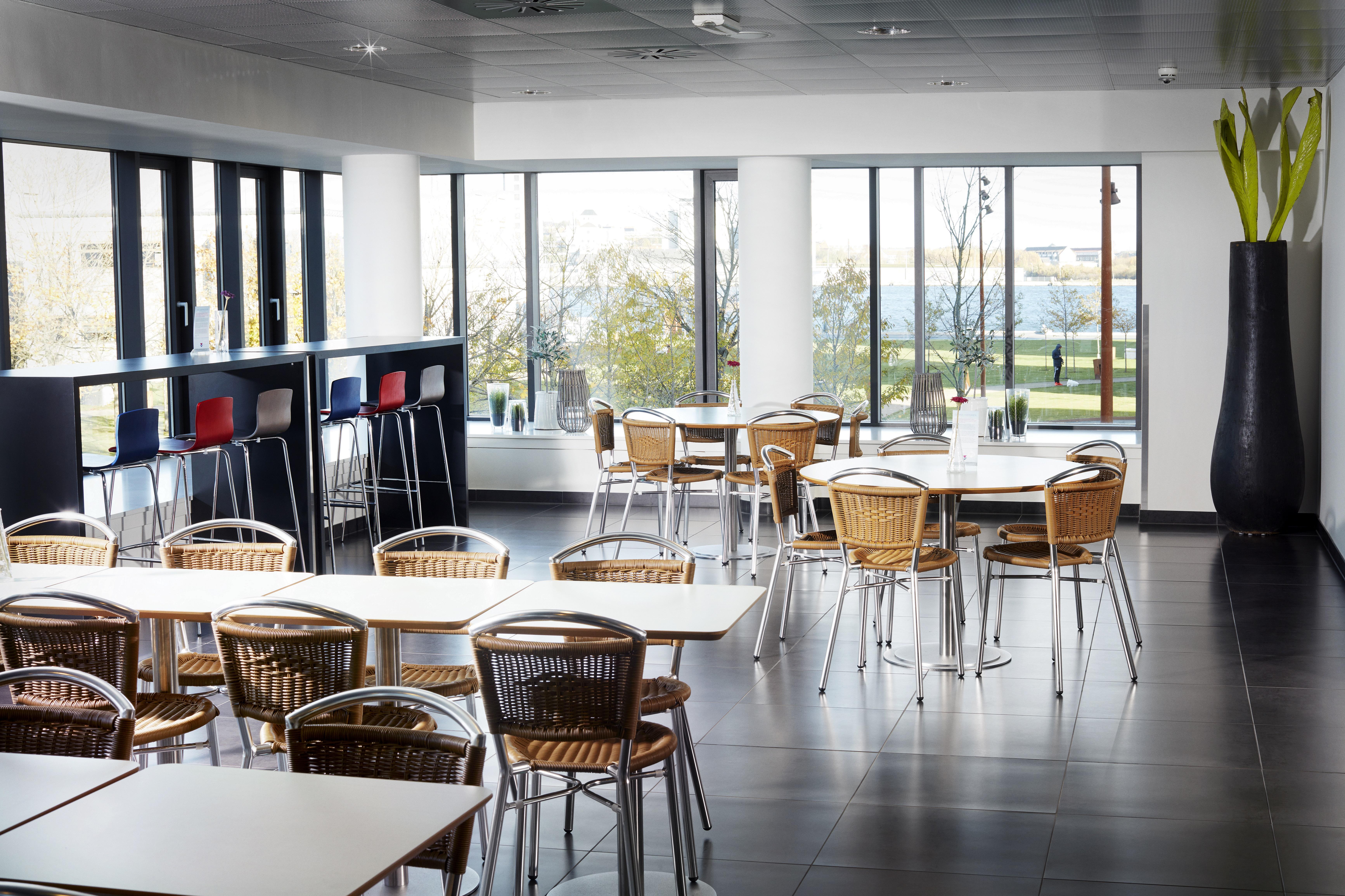 Cabinn Aalborg Hotel 2*